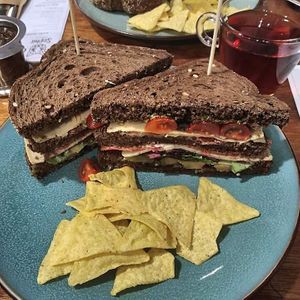 Vegan clubsandwich at Kattencafé Sophie in Leiden
