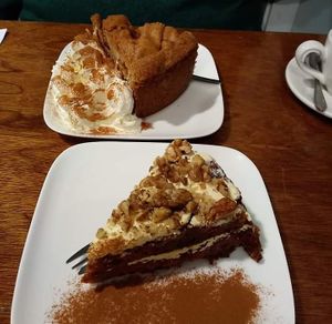 Vegan carrotcake at Kattencafé Sophie in Leiden