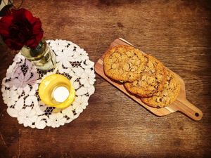 Chocolate chip cookies (artsy). at Kafé Nejlikan in Kalmar