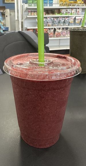 Berry Breeze  at Nature's Food Market and Juice Bar in Bakersfield