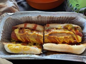 Hot dog at Furahaa - Vegan in Paris