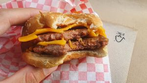 Double Cheeseburger at Furahaa - Vegan in Paris
