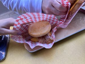 Grilled N'Cheese & Bacon  at Furahaa - Vegan in Paris