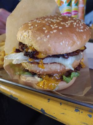 Big Furahaa burger at Furahaa - Vegan in Paris