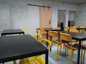 Cool industrial concrete style at Furahaa - Vegan in Paris