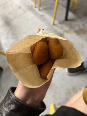 Small N’Nuggets x4  at Furahaa - Vegan in Paris