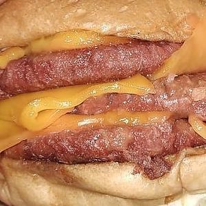 N'Cheeseburger Triple Burger at Furahaa - Vegan in Paris