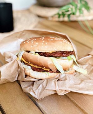 Big Furahaa Burger 🍔  at Furahaa - Vegan in Paris