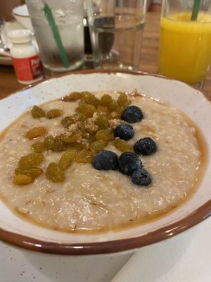 avena  at Truth & Tonic in Las Vegas