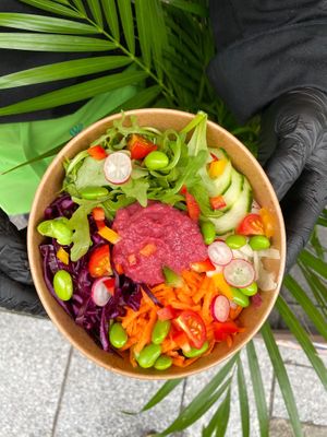 Bowl Vegan a base de Quinoa and lentilles! at Cactus Restos in Paris