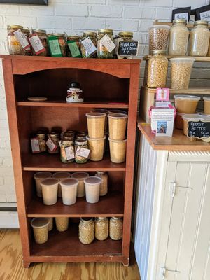 Bulk section at Flourish Cafe on Broadway in Lancaster