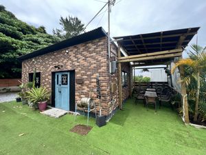 Located near Lawson at the entrance to Manza Beach, ANA Intercontinental Resort  at Pallet Panini in Onna