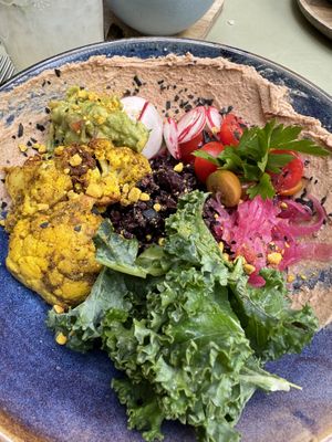 Salad  at Les Filles Cafè in Barcelona
