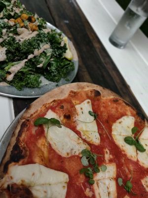 Margherita with vegan mozz at The Kaatskeller in Livingston Manor