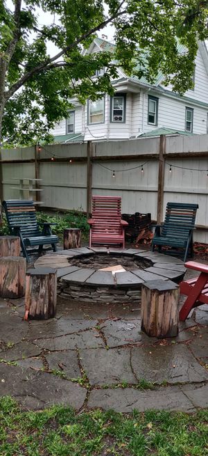Outside seating at The Kaatskeller in Livingston Manor