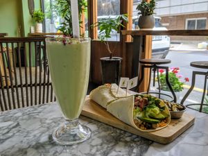 Avocado smoothie with my dinner. at Hola Avo - 홀라아보 in Seoul