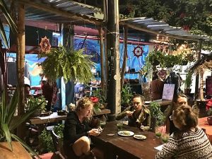 Outdoor seating at Yasmina's Itzalanyasayan in San Francisco