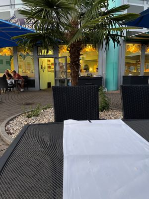   at Shahi in Ruesselsheim