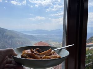 Potatoes  at Vakhos Taverna - Βάκχος Ταβέρνα in Delphi