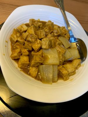 Tofu in curry sauce   at M&L Chinese in Dublin