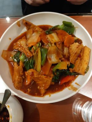 Stir fried tofu and veg with house spicy sauce at M&L Chinese in Dublin