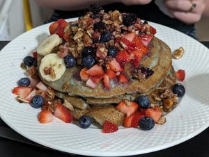 Pancakes arandanos (blueberry) at Antojitos Veganos in Bayamon