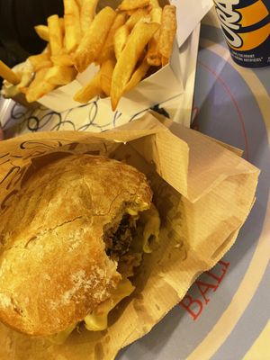 Burger and fries at Poco Loco in Chamonix-mont-blanc