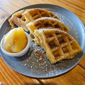 Apple and cinnamon waffles at Waffle Monkey in George Town