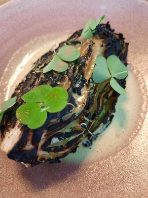 Cabbage with indonesian flavour and (harsyra) at Bellies in Stavanger