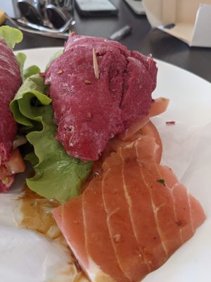 Vegan salmon (!!!) at Moko Veggie Café - Alvalade in Lisbon