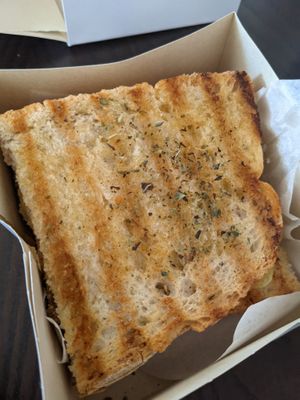 Vegan tuna toastie at Moko Veggie Café - Alvalade in Lisbon