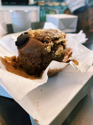 Muffin de chocolate y almendra at Moko Veggie Café - Alvalade in Lisbon