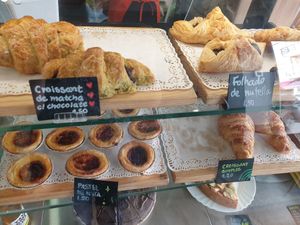 More sweet pastries at Moko Veggie Café - Alvalade in Lisbon