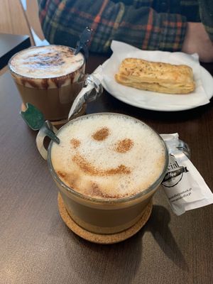 Cappucuino with oat milk at Moko Veggie Café - Alvalade in Lisbon