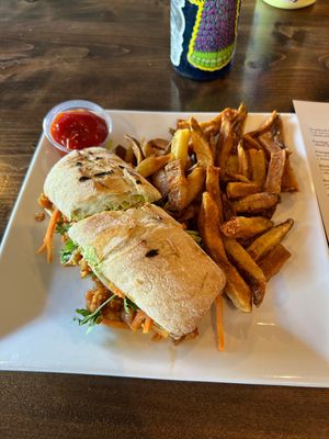 Vegan bahn mi  at Woodstock Brewing in Phoenicia