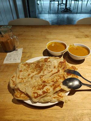 Prata for breakfast at Zi Zai Vegetarian 自在齋 - Tampines in East Singapore