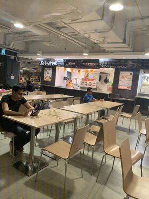 Plenty of seating at Vegetarian Food Stall - Jewelry Trade Center in Bangkok