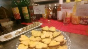 Christmas cakes at Makro 1 in Vienna