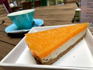 cake (melon) at Makro 1 in Vienna