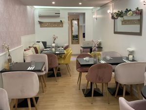 Decoration at Healthy Lounge in Antibes