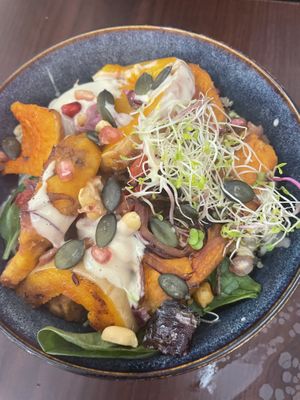 Veggie bowl  at Healthy Lounge in Antibes