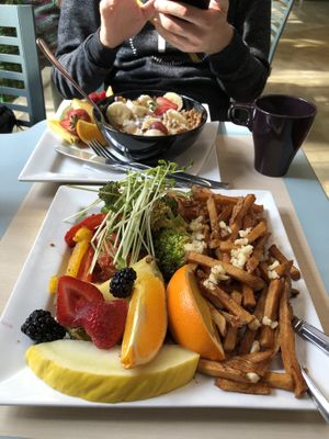 Pesto Tofu Beni  at Karine's in Toronto