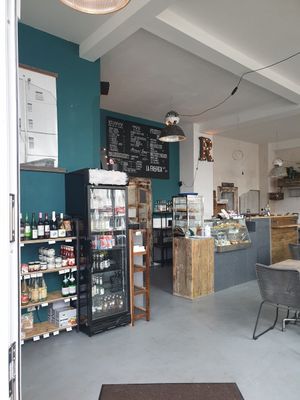 Bar at La Fabrica Food in Berlin