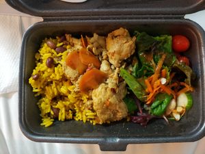 Vegan pechuga, salad, rice & beans, broccoli & carrots.  at Carotenos in Ponce