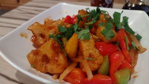 Sweet and sour cauliflower at Alice & Friends' Vegan Kitchen in Chicago