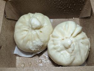 Bao at Alice & Friends' Vegan Kitchen in Chicago