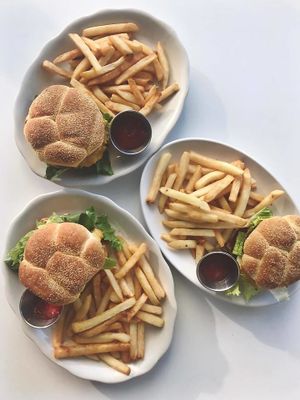 Noble Burger at Alice & Friends' Vegan Kitchen in Chicago