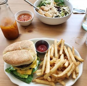 Noble Burger at Alice & Friends' Vegan Kitchen in Chicago