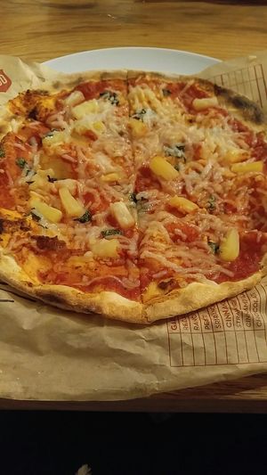 MOD was a favourite before going vegan and remains a favourite now. I got a MOD with red sauce, vegan cheese, garlic, pineapple, and basil. It was so good!  at Mod Pizza in Mobile