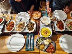 Rice table at Keraton Damai in The Hague